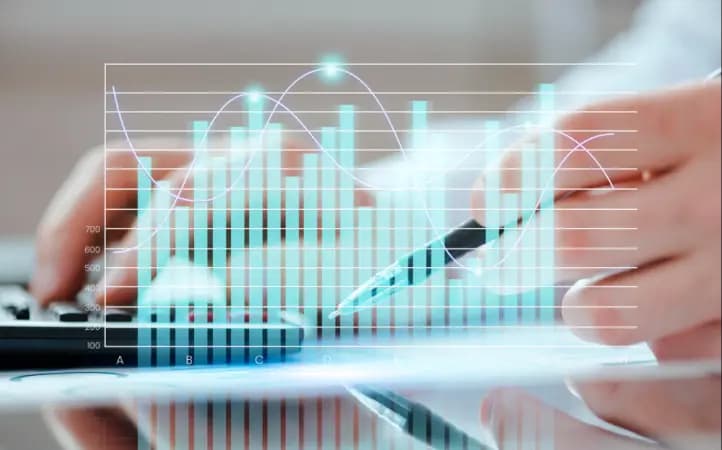 Why Forecasting Is Key to Smarter Business Consulting in 2025